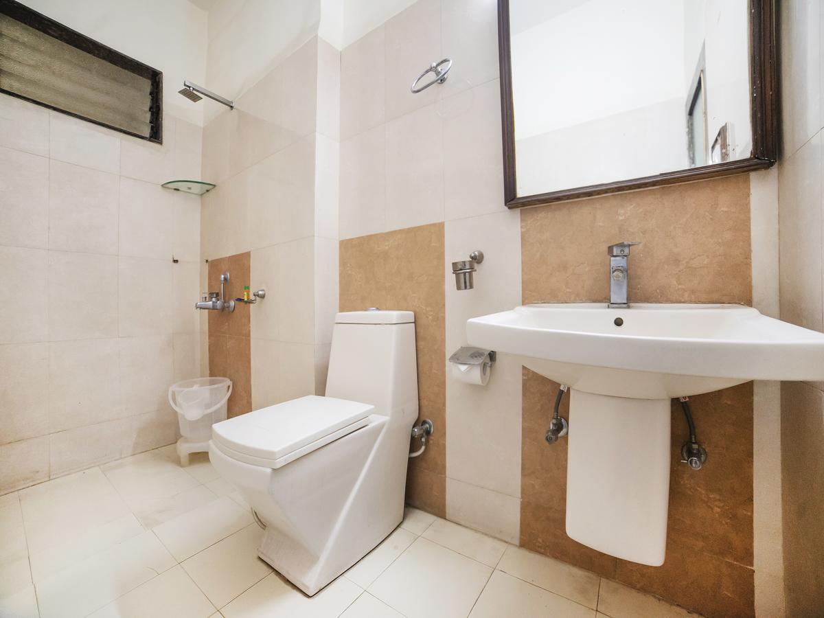 Fabhotel Santoor Geeta Bhawan Square Индор Екстериор снимка