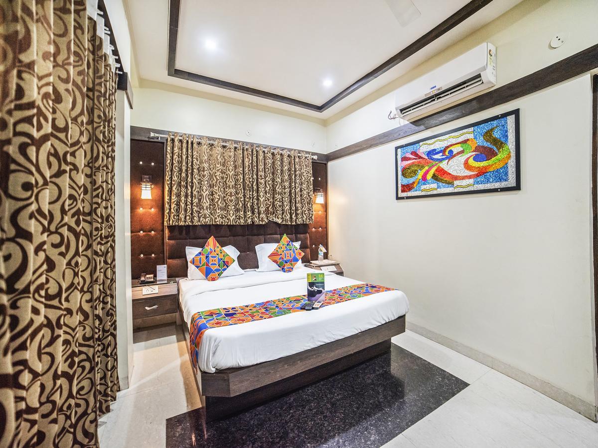 Fabhotel Santoor Geeta Bhawan Square Индор Екстериор снимка