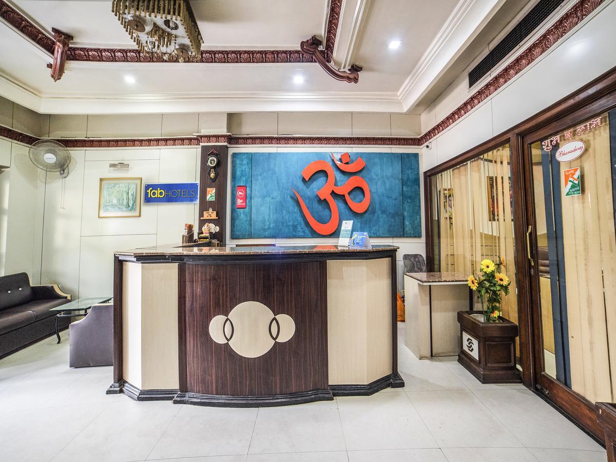 Fabhotel Santoor Geeta Bhawan Square Индор Екстериор снимка