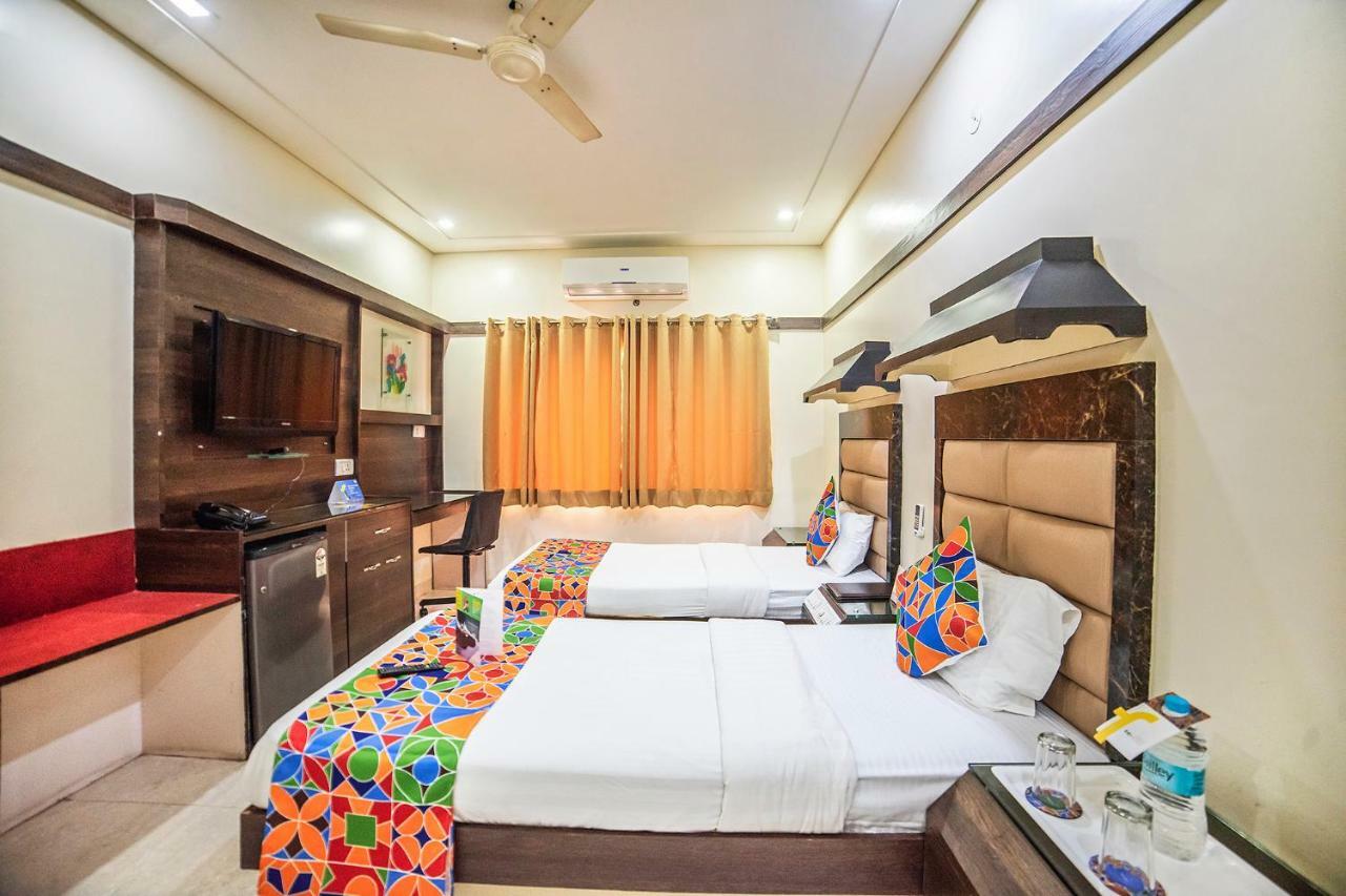 Fabhotel Santoor Geeta Bhawan Square Индор Екстериор снимка